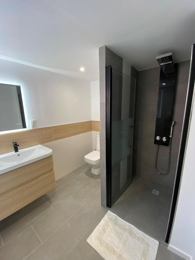 Appartement Rez De Villa Proche Port Et Plages De Sanary 外观 照片
