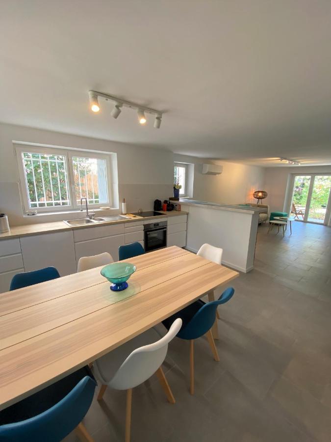 Appartement Rez De Villa Proche Port Et Plages De Sanary 外观 照片