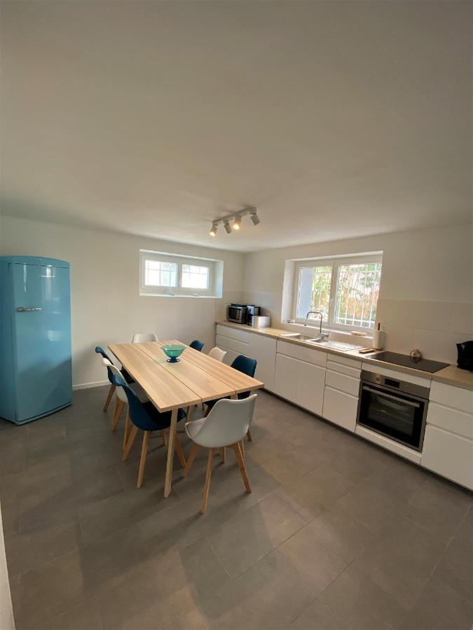 Appartement Rez De Villa Proche Port Et Plages De Sanary 外观 照片