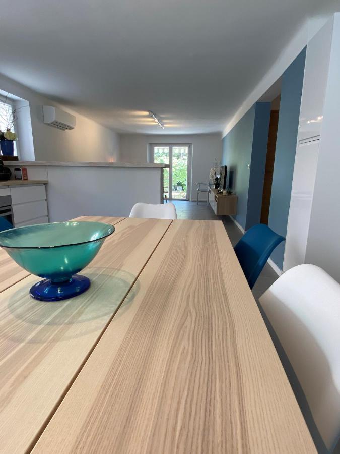 Appartement Rez De Villa Proche Port Et Plages De Sanary 外观 照片