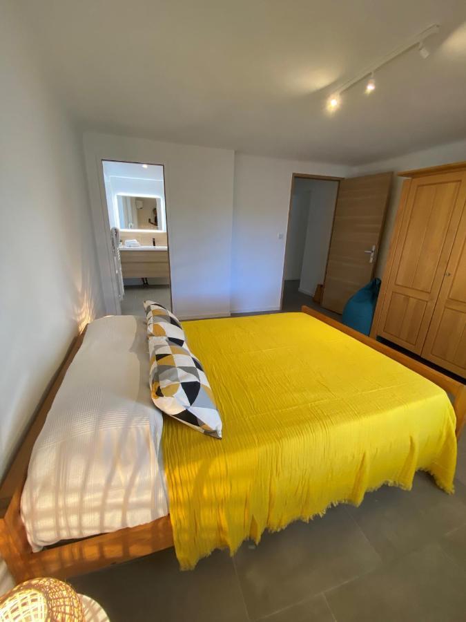 Appartement Rez De Villa Proche Port Et Plages De Sanary 外观 照片