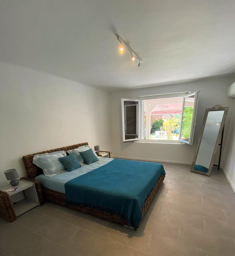 Appartement Rez De Villa Proche Port Et Plages De Sanary 外观 照片