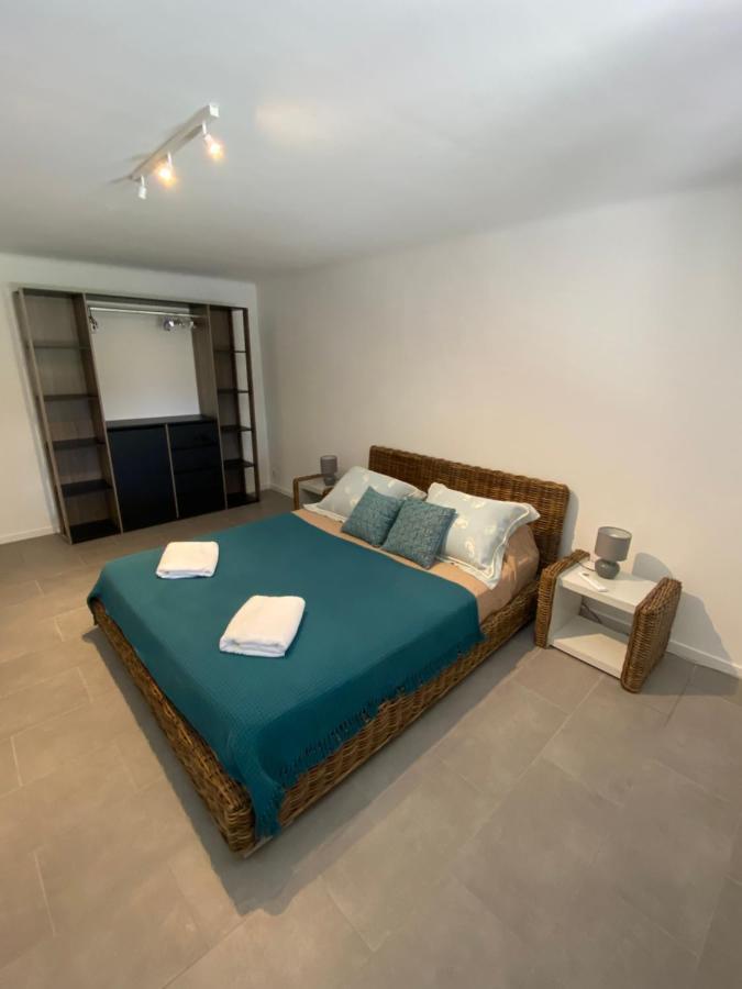 Appartement Rez De Villa Proche Port Et Plages De Sanary 外观 照片