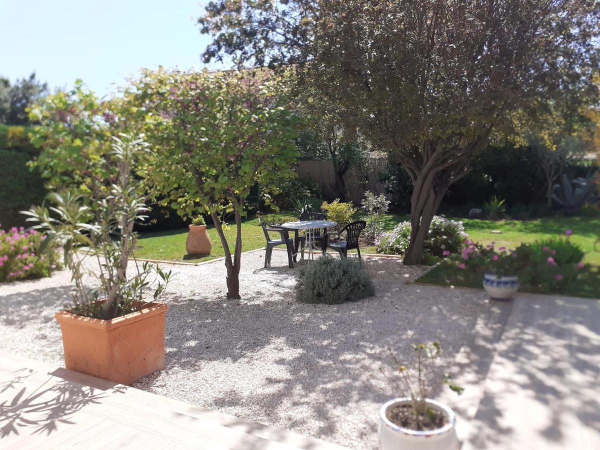 Appartement Rez De Villa Proche Port Et Plages De Sanary 外观 照片